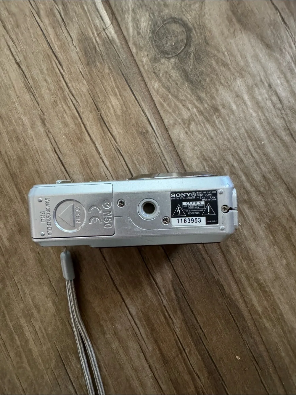 Sony Cyber-shot DSC S500 Digital Camera Silver